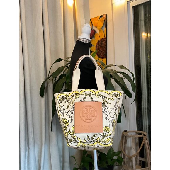 AUTHENTIC TORY BURCH PRINTED NYLON CARRYALL TOTE - Picture 11 of 13